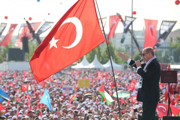 Η μεγάλη γκάφα Ερντογάν σε προεκλογική ομιλία (βίντεο)